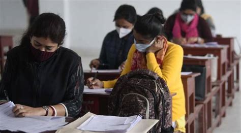 DU Centenary Chance Exam 2022 for College Dropouts to Start From O.